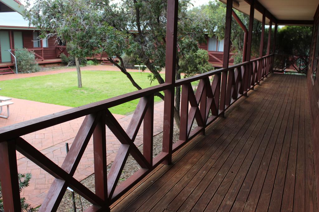 Aussie Cabins Ξενοδοχείο Ντούμπο Εξωτερικό φωτογραφία