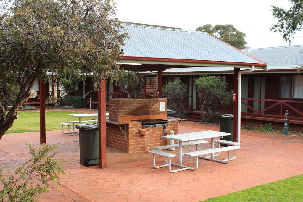 Aussie Cabins Ξενοδοχείο Ντούμπο Δωμάτιο φωτογραφία